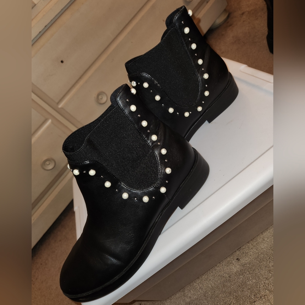 Big Girl's Zara Pearl Embellished Boots